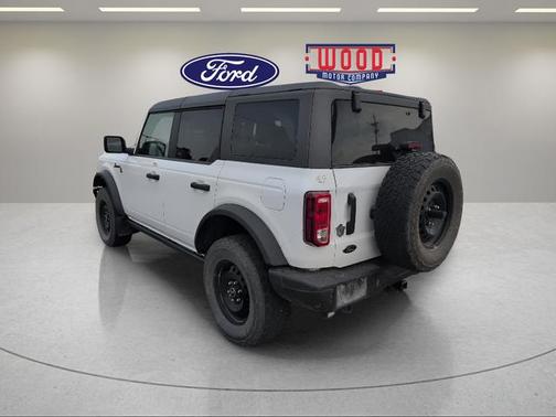 Oxford White 2022 Ford Bronco Black Diamond