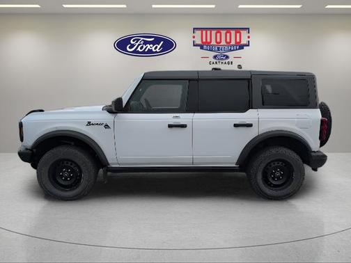 Oxford White 2022 Ford Bronco Black Diamond