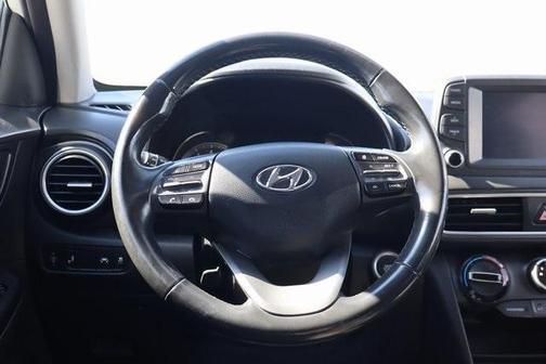 2020 Hyundai KONA SEL