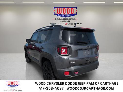 Granite Crystal Clearcoat Metallic 2018 Jeep Renegade Trailhawk