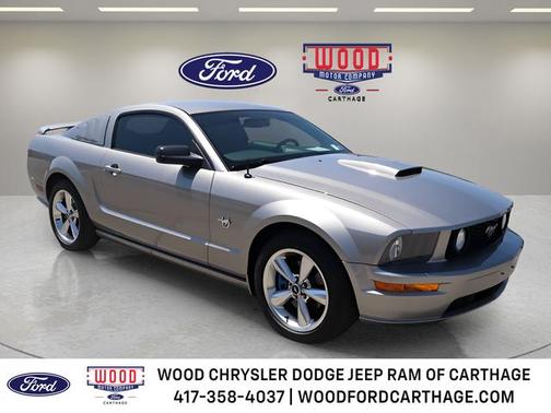 Gray 2009 Ford Mustang GT Premium