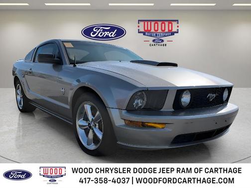 Gray 2009 Ford Mustang GT Premium