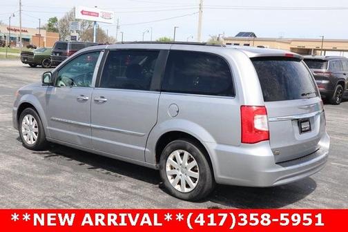 2015 Chrysler Town & Country Touring