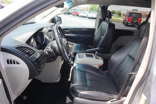 2015 Chrysler Town & Country Touring
