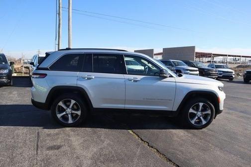 2022 Jeep Grand Cherokee 4xe Base