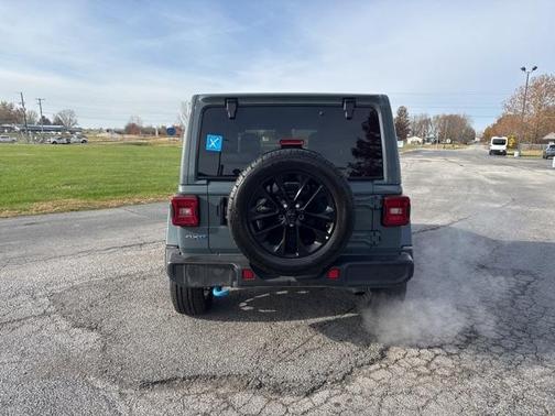 2024 Jeep Wrangler 4xe Sahara