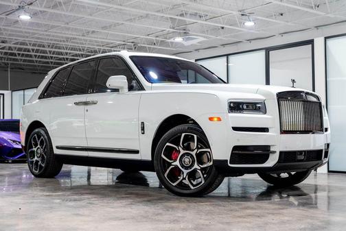 Arctic White 2022 Rolls-Royce Cullinan