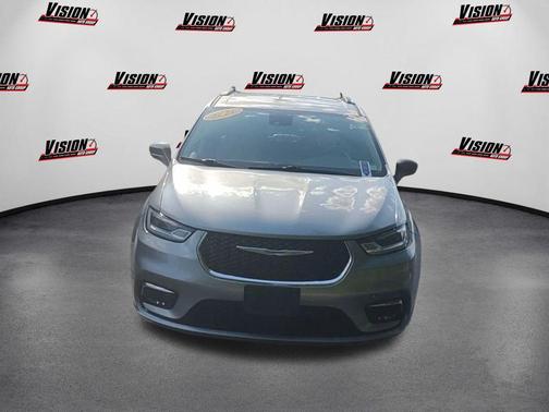 2021 Chrysler Pacifica Hybrid Touring L