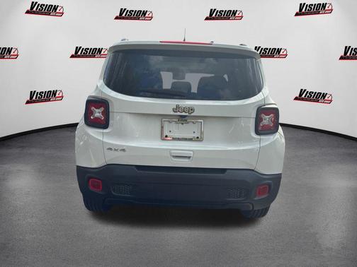Alpine White Clearcoat 2023 Jeep Renegade Latitude
