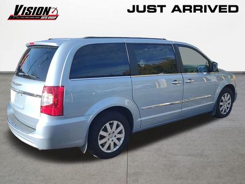 2012 Chrysler Town & Country Touring-L