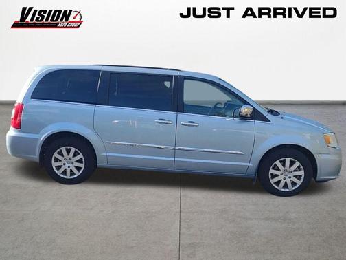 2012 Chrysler Town & Country Touring-L