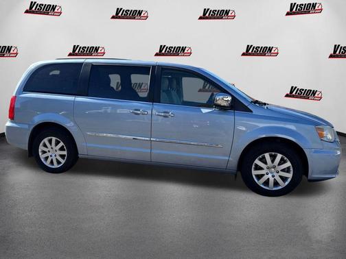 2012 Chrysler Town & Country Touring-L