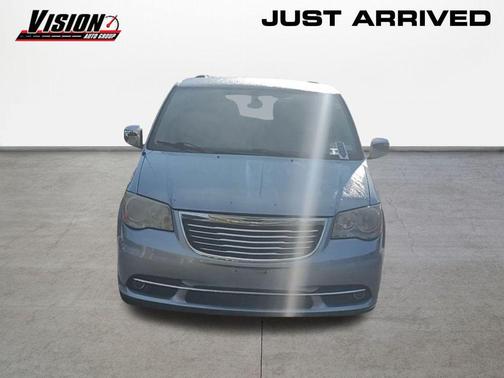 2012 Chrysler Town & Country Touring-L