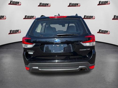 2019 Subaru Forester Base