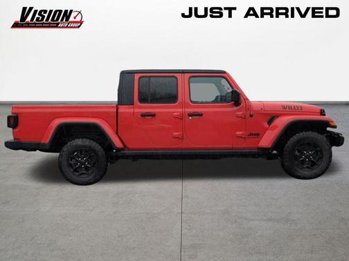 Firecracker Red Clearcoat 2023 Jeep Gladiator Sport