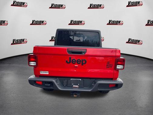 Firecracker Red Clearcoat 2023 Jeep Gladiator Sport
