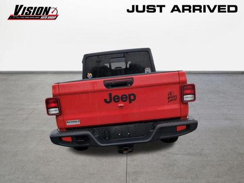 Firecracker Red Clearcoat 2023 Jeep Gladiator Sport