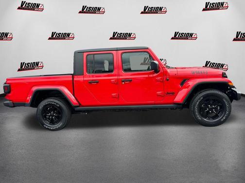 Firecracker Red Clearcoat 2023 Jeep Gladiator Sport