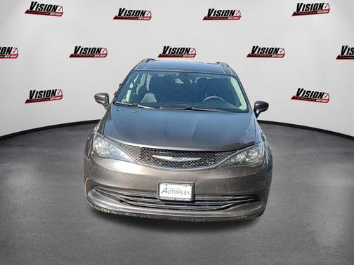 2020 Chrysler Voyager LXI