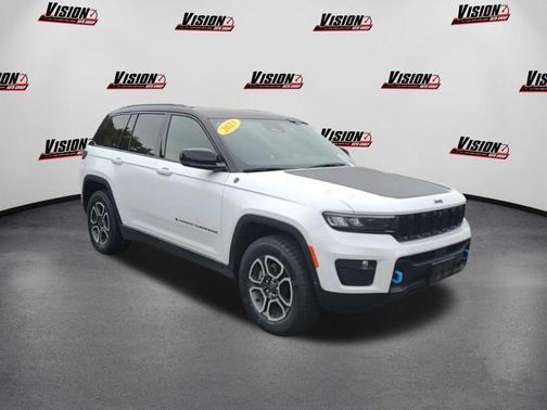 2023 Jeep Grand Cherokee 4xe Trailhawk