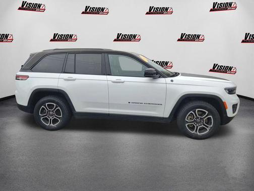 2023 Jeep Grand Cherokee 4xe Trailhawk