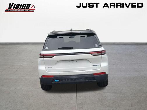 2023 Jeep Grand Cherokee 4xe Trailhawk