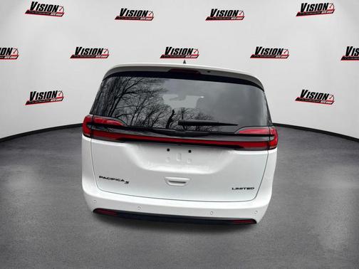 2024 Chrysler Pacifica Limited