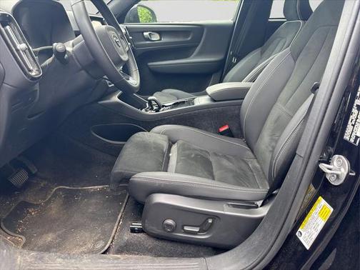 2023 Volvo C40 Recharge Pure Electric Twin Plus