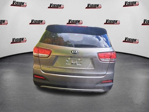 2018 Kia Sorento EX