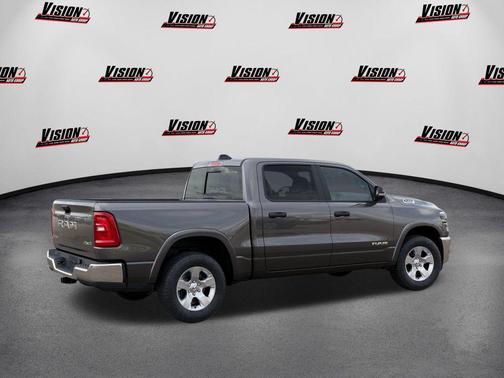 Granite Crystal Metallic Clearcoat 2025 RAM 1500 Big Horn/Lone Star