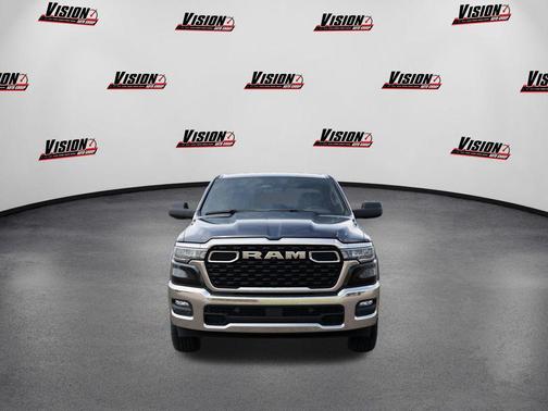 Diamond Black Crystal Pearlcoat 2025 RAM 1500 Big Horn/Lone Star