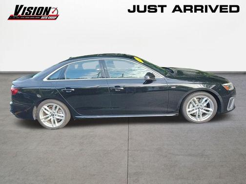 2022 Audi A4 45 S line Premium Plus