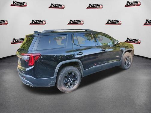 2020 GMC Acadia AWD AT4