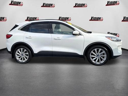 2021 Ford Escape Titanium