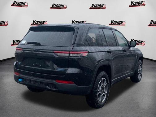 2024 Jeep Grand Cherokee 4xe Trailhawk