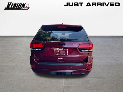 2022 Jeep Grand Cherokee Laredo