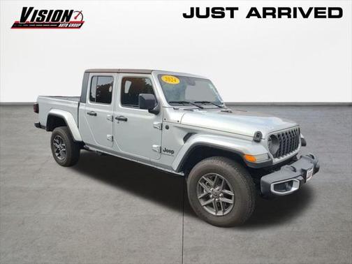 2024 Jeep Gladiator Sport S