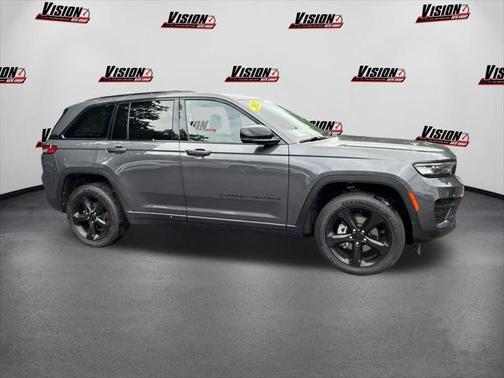 2022 Jeep Grand Cherokee Altitude