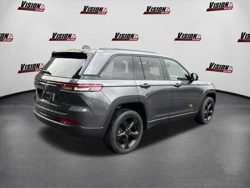 2022 Jeep Grand Cherokee Altitude