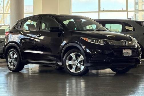 Crystal Black Pearl 2019 Honda HR-V LX