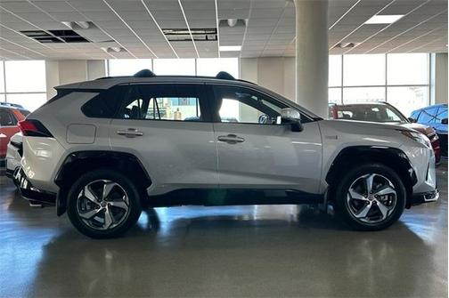 2022 Toyota RAV4 Prime SE