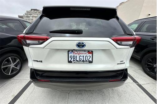 2022 Toyota RAV4 Hybrid SE