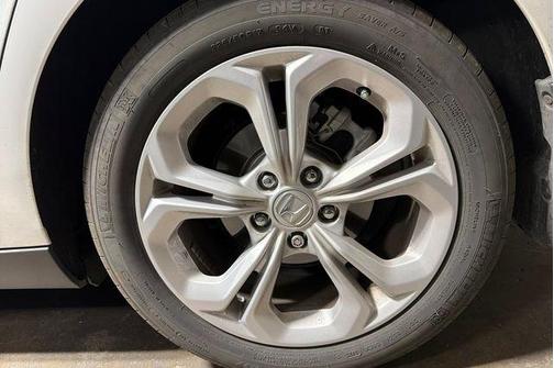Platinum White Pearl 2025 Honda Accord LX