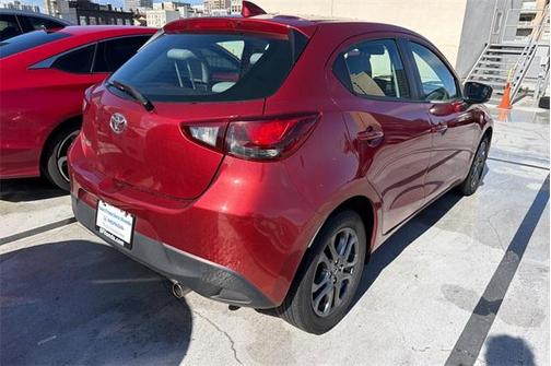 2020 Toyota Yaris Sedan LE