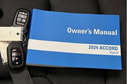 Platinum White Pearl 2024 Honda Accord Hybrid Sport-L