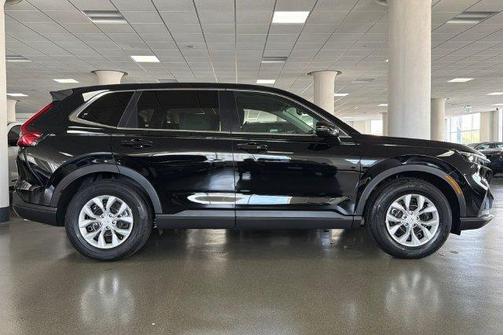 Crystal Black Pearl 2027 Honda CR-V LX