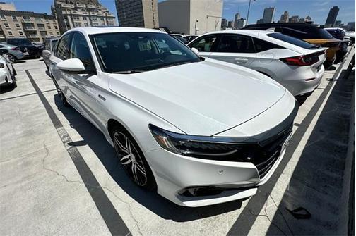 2022 Honda Accord Hybrid Touring