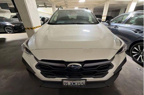 Crystal White Pearl 2024 Subaru Crosstrek Premium