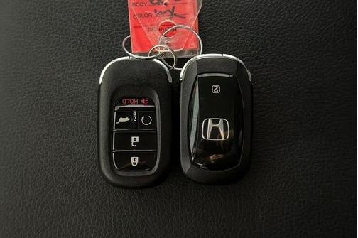 Platinum White Pearl 2025 Honda Pilot EX-L