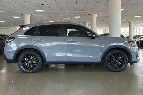 Urban Gray Pearl 2025 Honda HR-V Sport